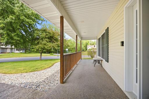 955 Park Drive, Belle Plaine, MN 56011
