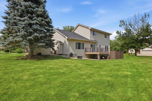 955 Park Drive, Belle Plaine, MN 56011