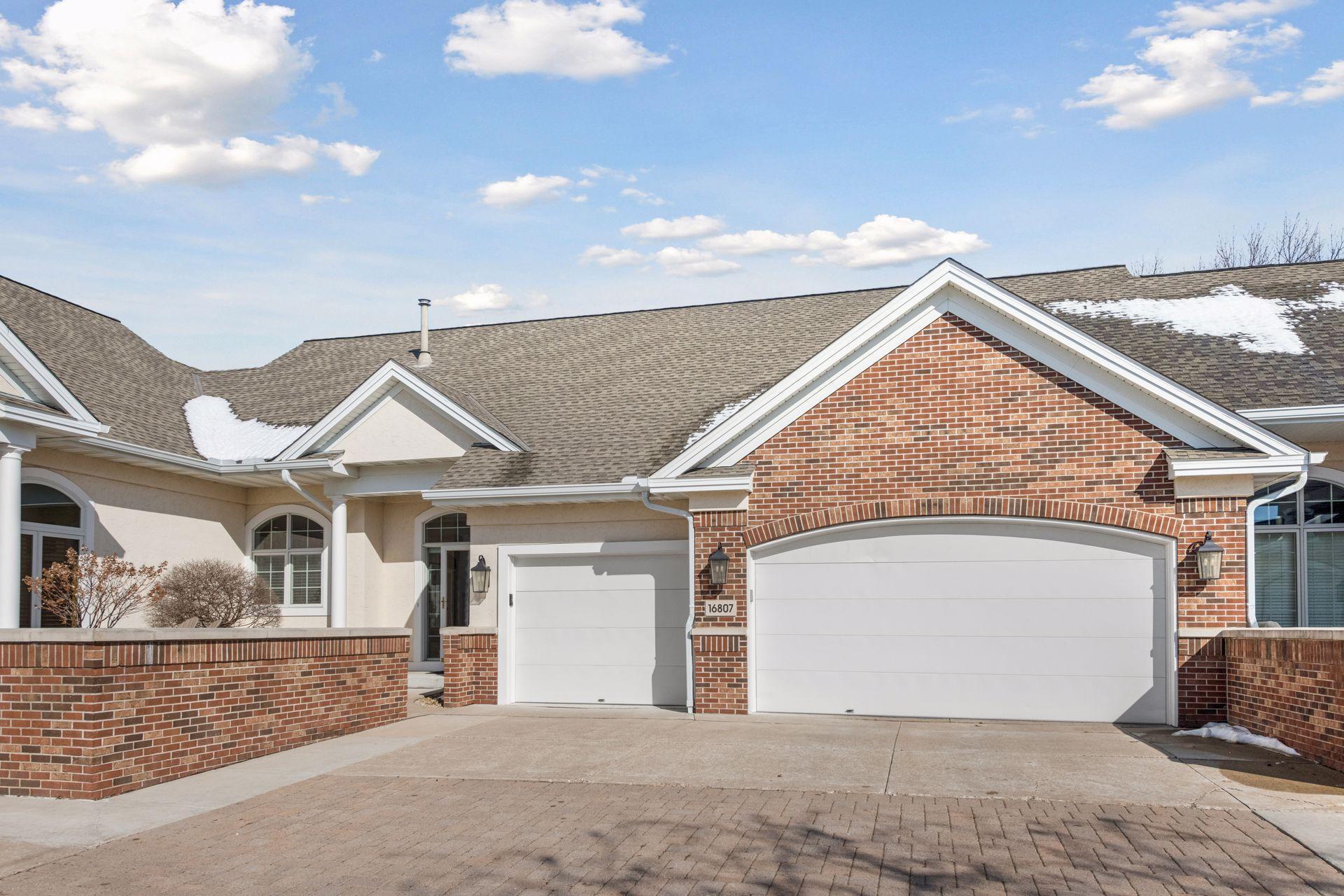 16807 49th Place North - Spacecrafting - 0003.jpg