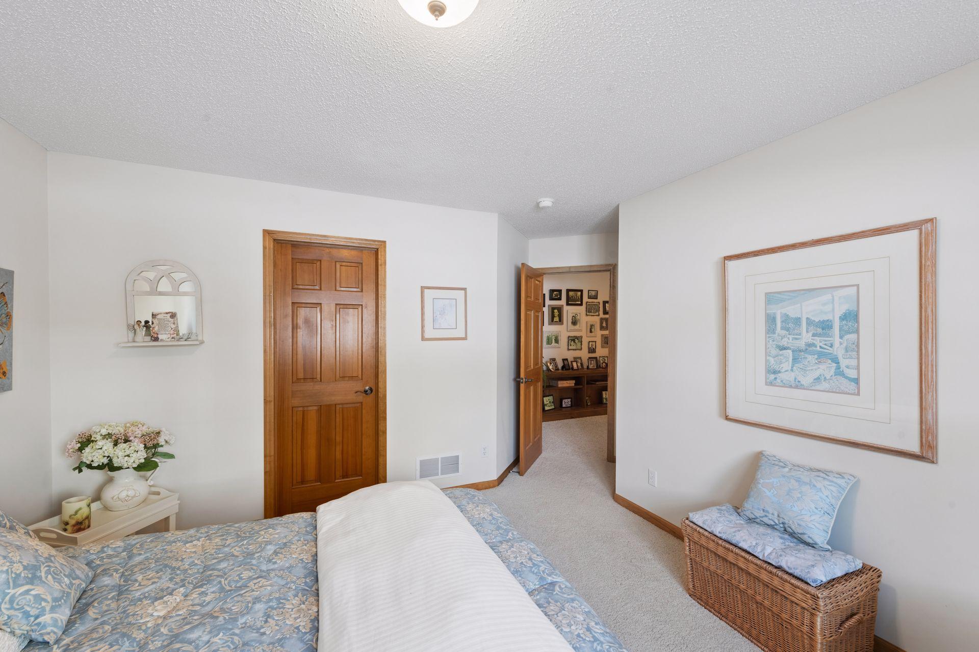 16807 49th Place North - Spacecrafting - 0067.jpg