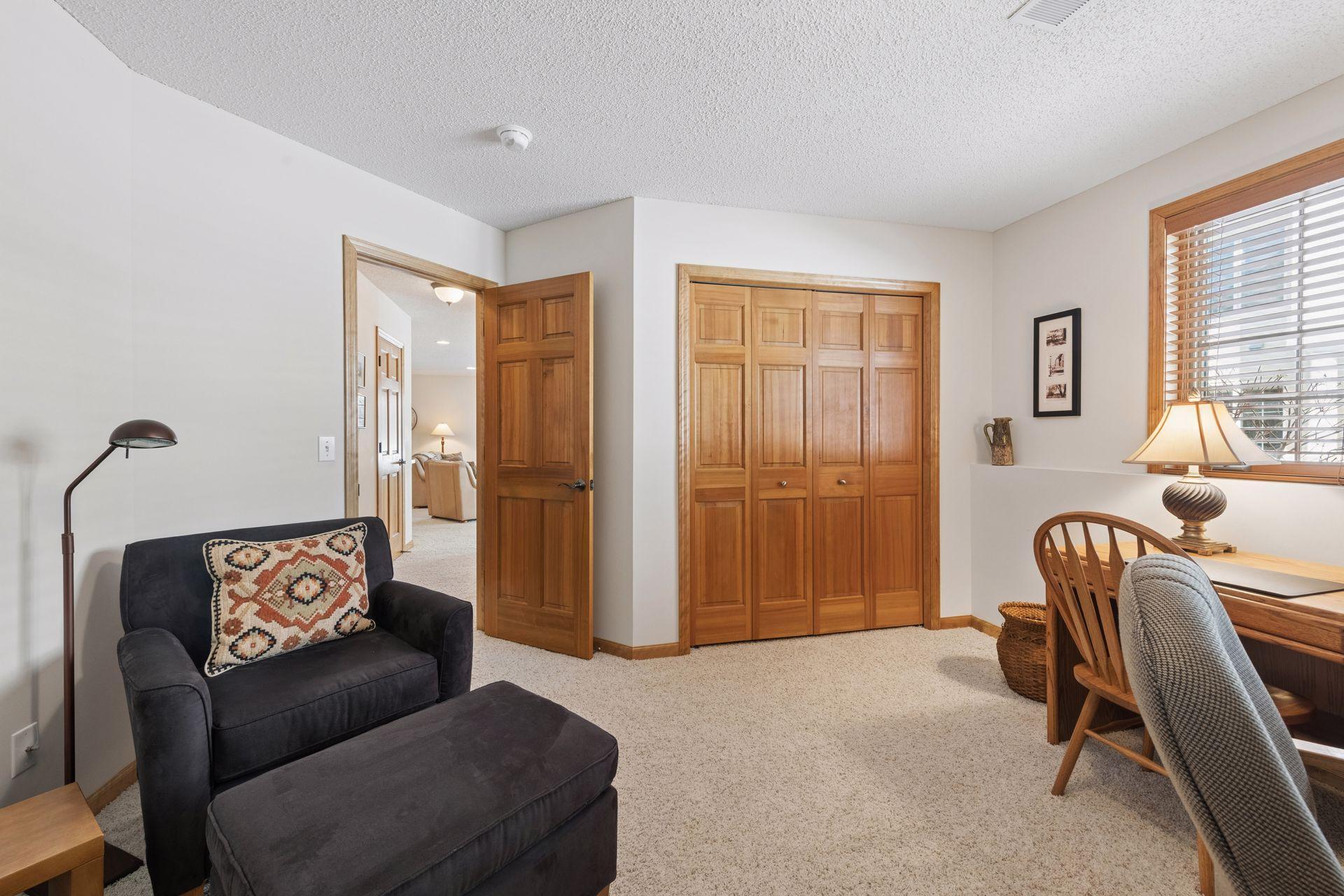 16807 49th Place North - Spacecrafting - 0065.jpg