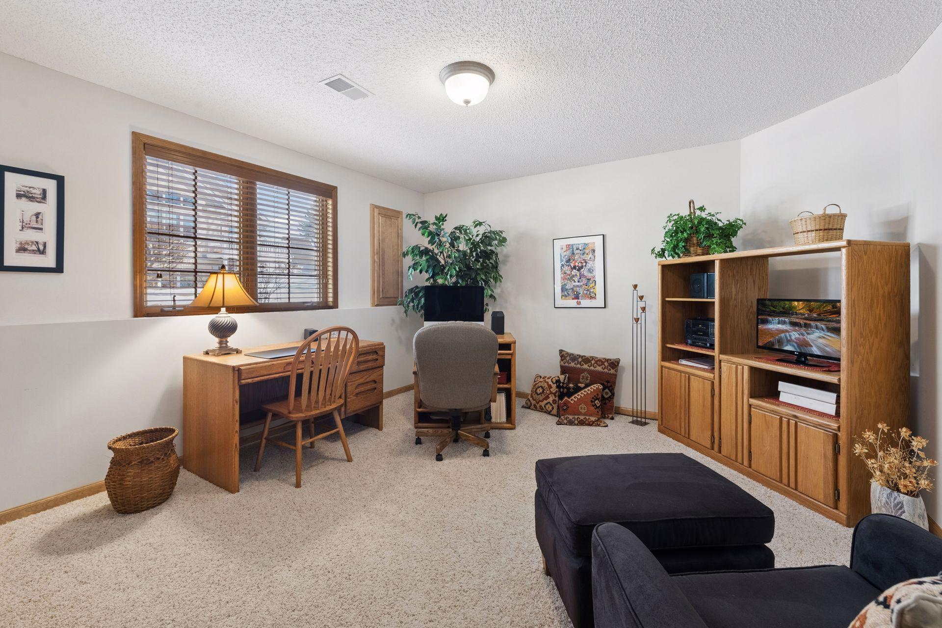 16807 49th Place North - Spacecrafting - 0064.jpg