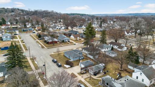 1413 10th Ave NE, Rochester MN 55906