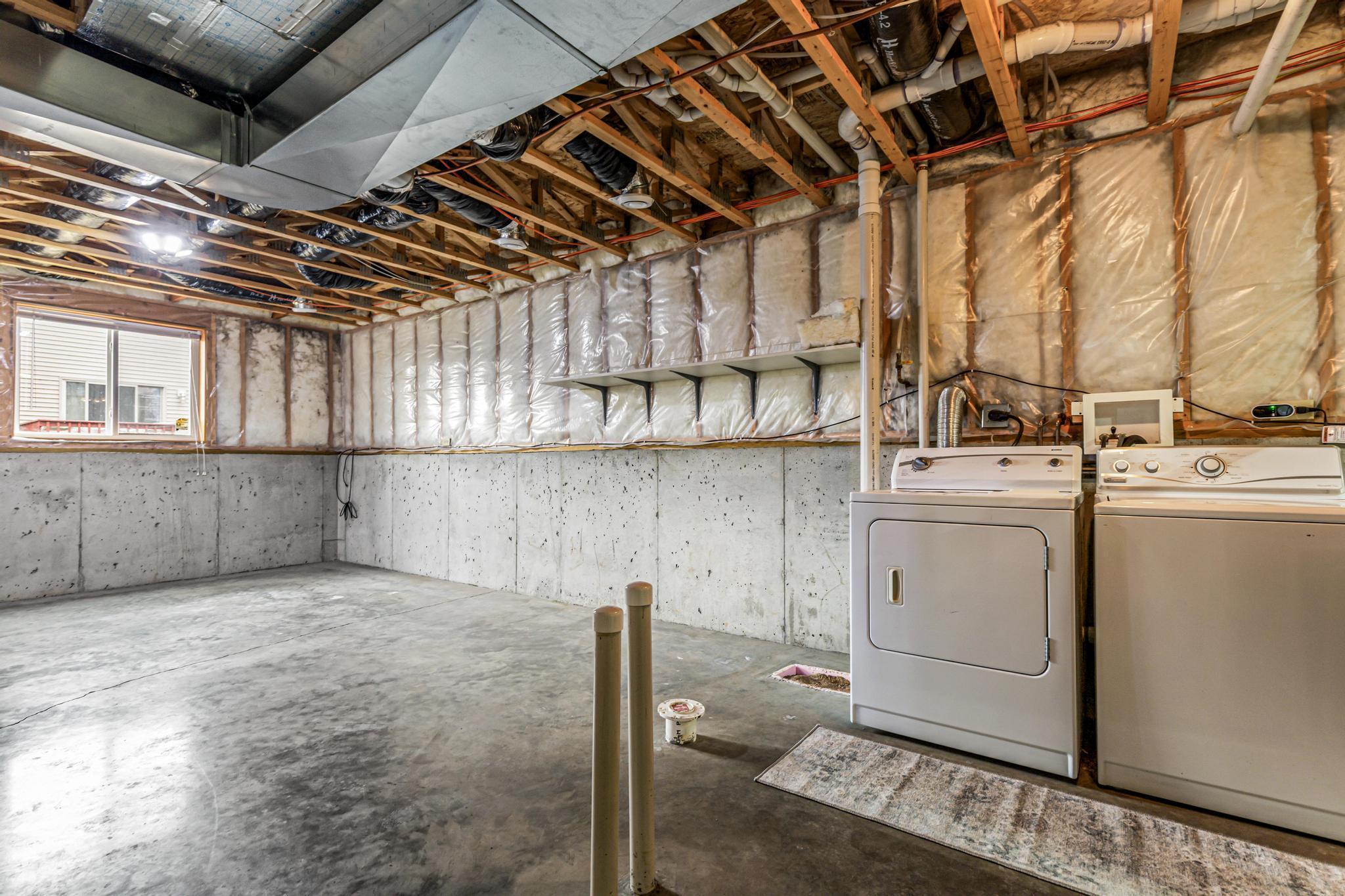 105 Meadow Lane-23.jpg