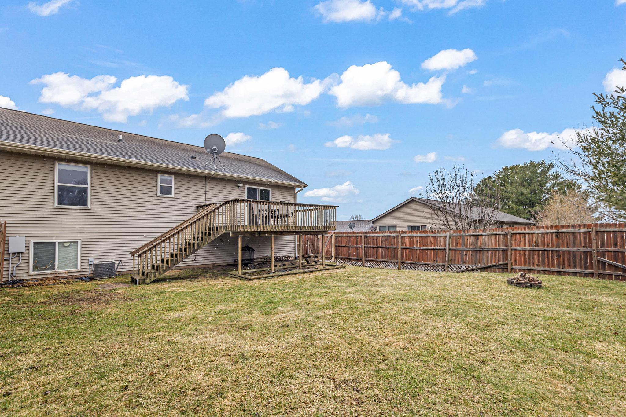 105 Meadow Lane-26.jpg