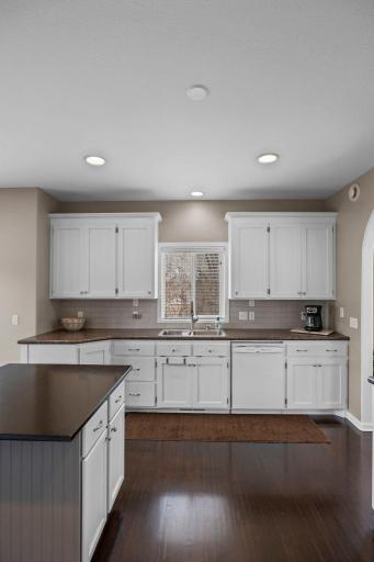 670 6th Street SE, Cokato, MN 55321