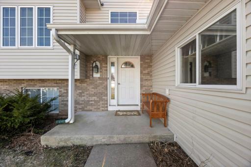 670 6th Street SE, Cokato, MN 55321