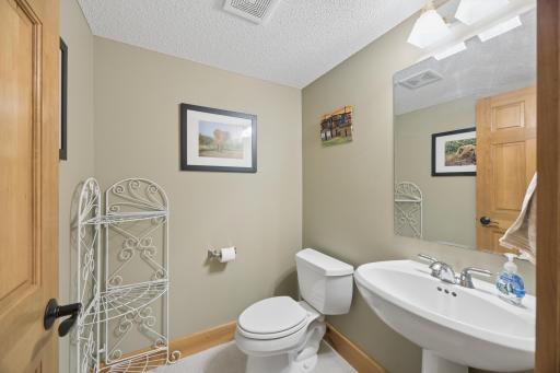 16650 Hearthside Court, Lakeville, MN 55044