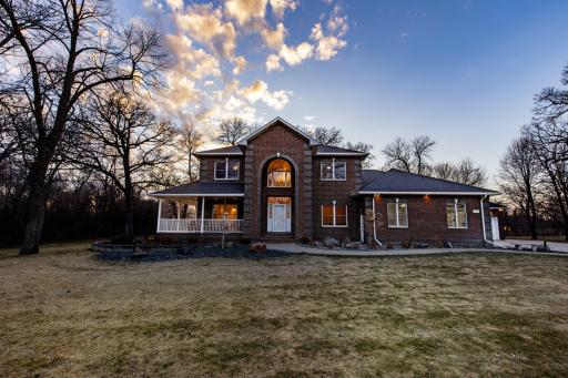 249 Chestnut Drive, Horace, ND 58047