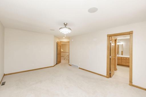 249 Chestnut Drive, Horace, ND 58047