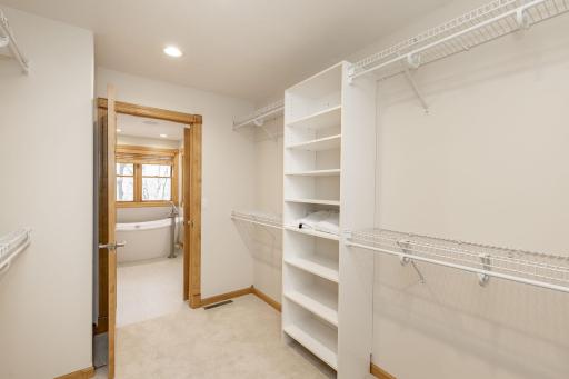 249 Chestnut Drive, Horace, ND 58047