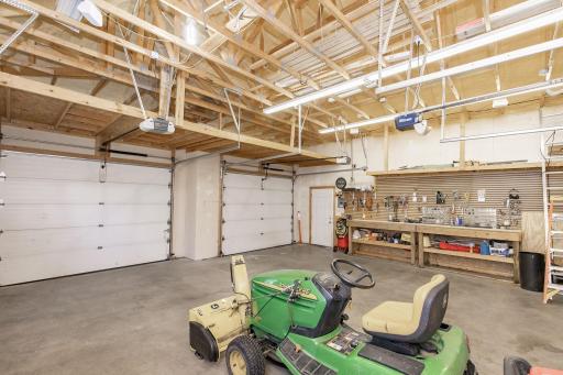 249 Chestnut Drive, Horace, ND 58047