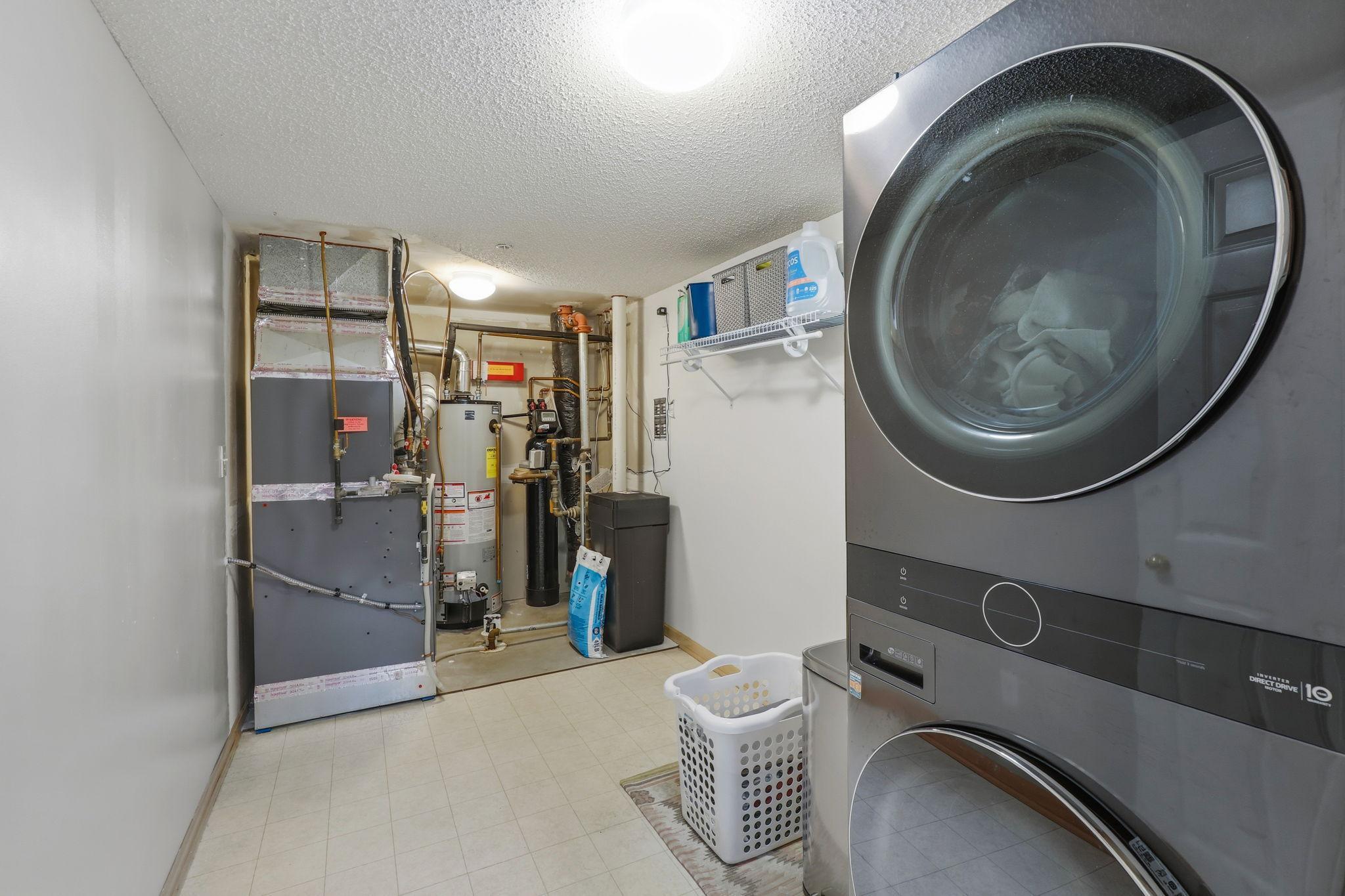 Laundry, Storage and Maintenance room