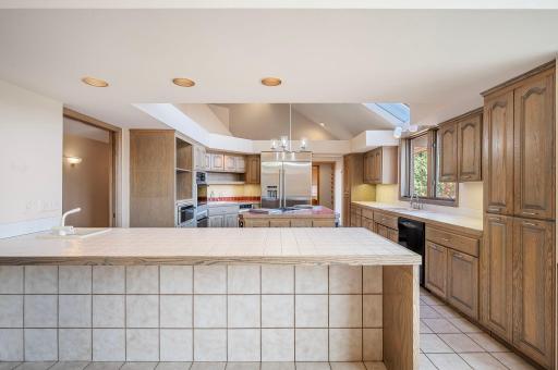6541 Beach Road, Eden Prairie, MN 55344