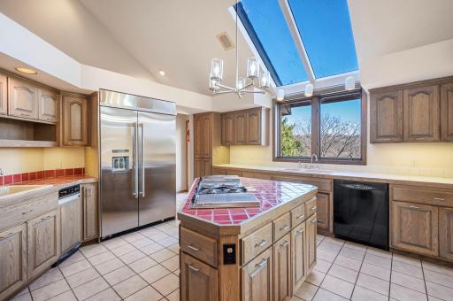 6541 Beach Road, Eden Prairie, MN 55344
