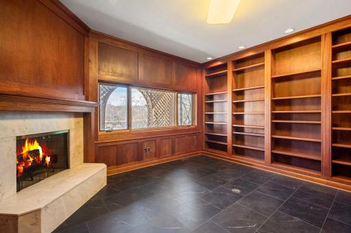 6541 Beach Road, Eden Prairie, MN 55344