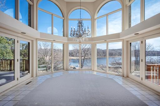 6541 Beach Road, Eden Prairie, MN 55344