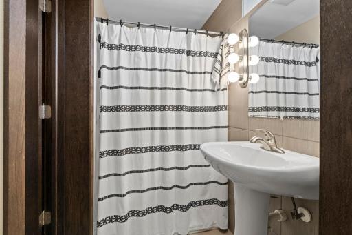 1120 8th Avenue N, Saint Cloud, MN 56303
