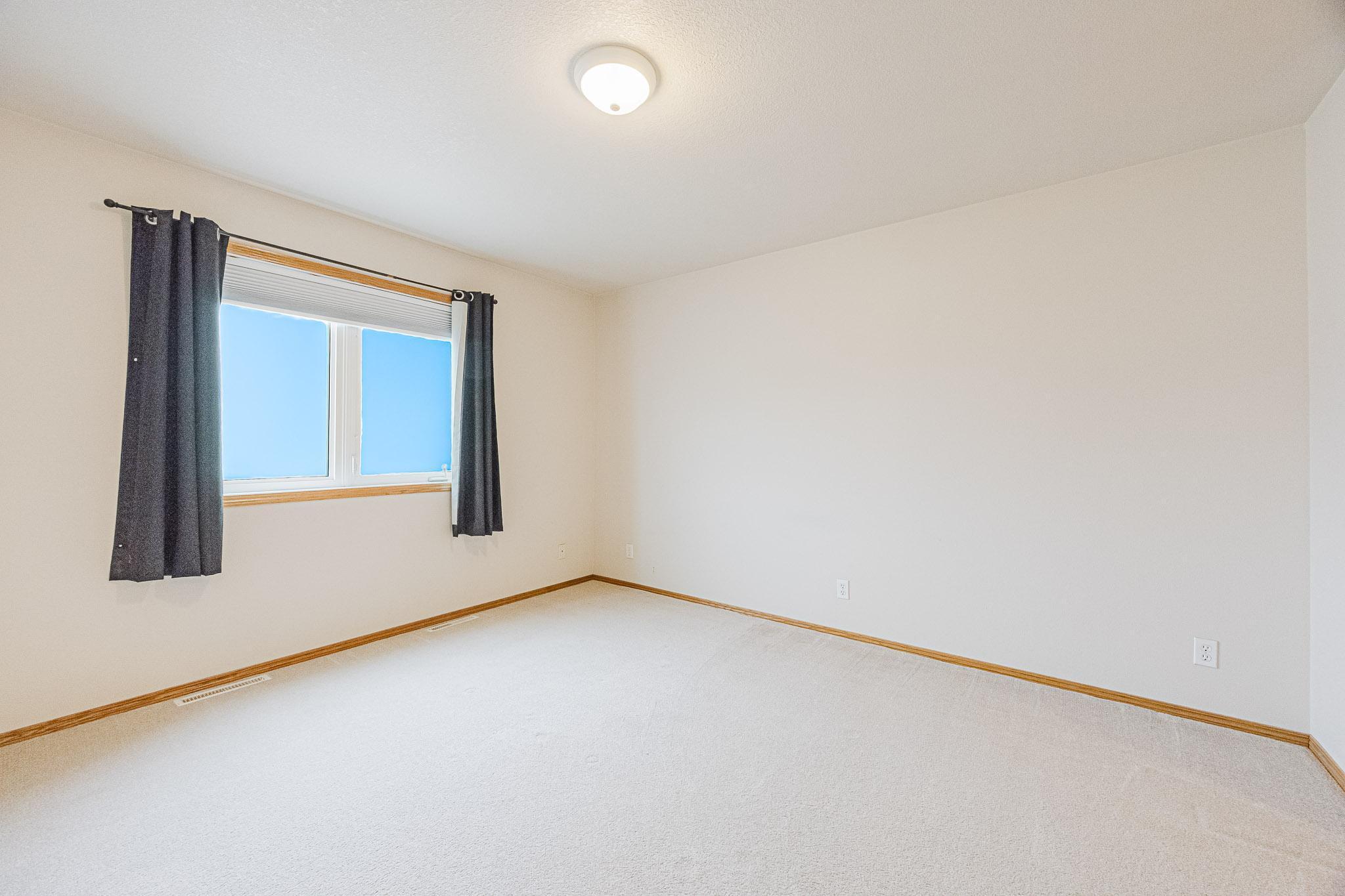 52 Pinewood Blvd, WF-22.jpg