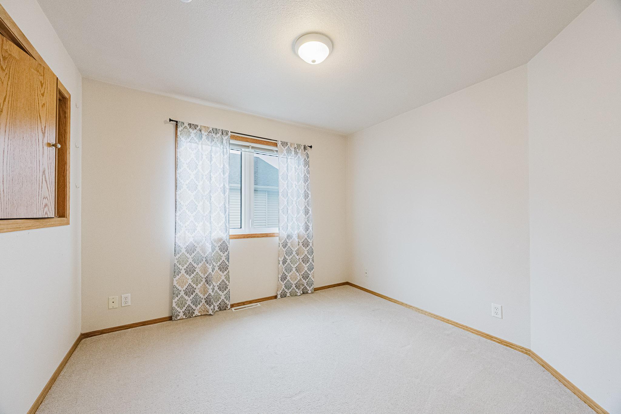 52 Pinewood Blvd, WF-18.jpg