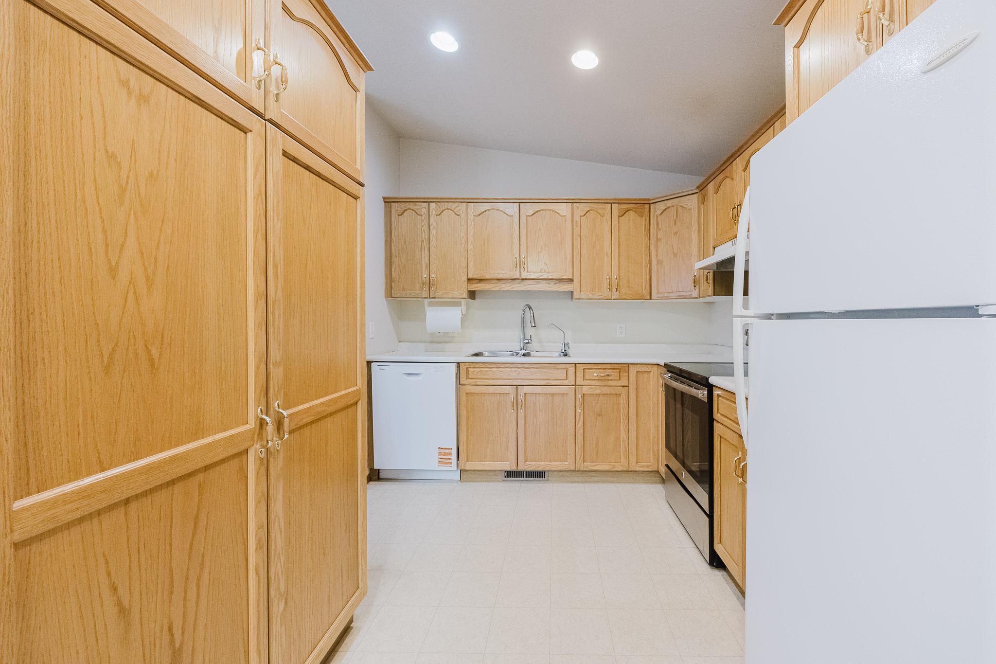 52 Pinewood Blvd, WF-12.jpg