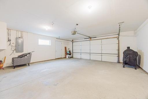 52 Pinewood Boulevard, West Fargo, ND 58078