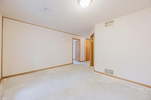 52 Pinewood Boulevard, West Fargo, ND 58078