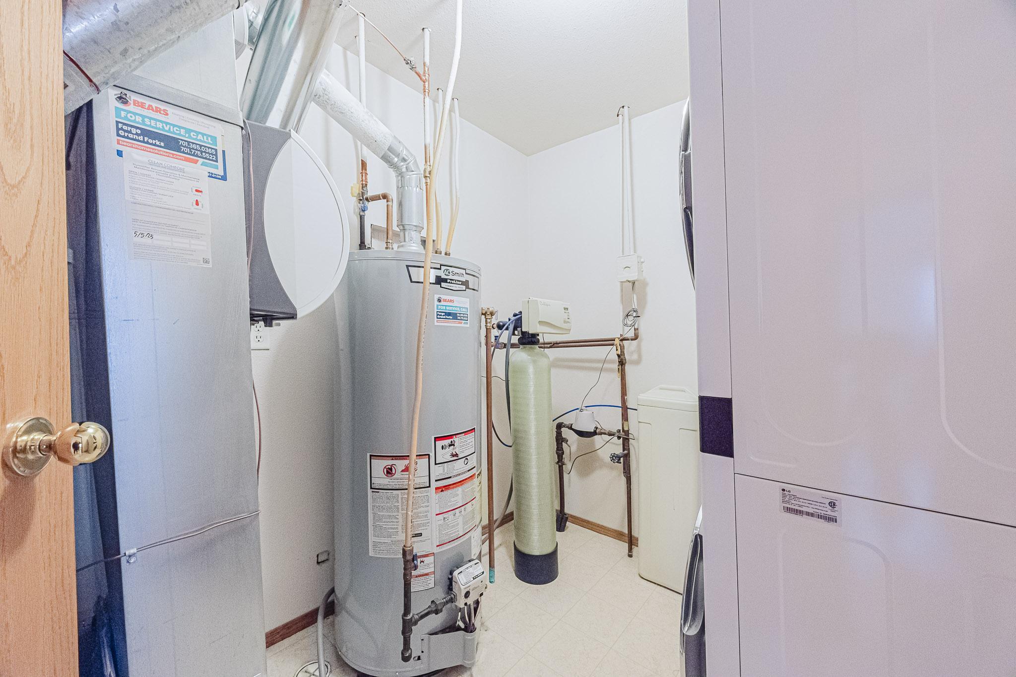 52 Pinewood Blvd, WF-35.jpg