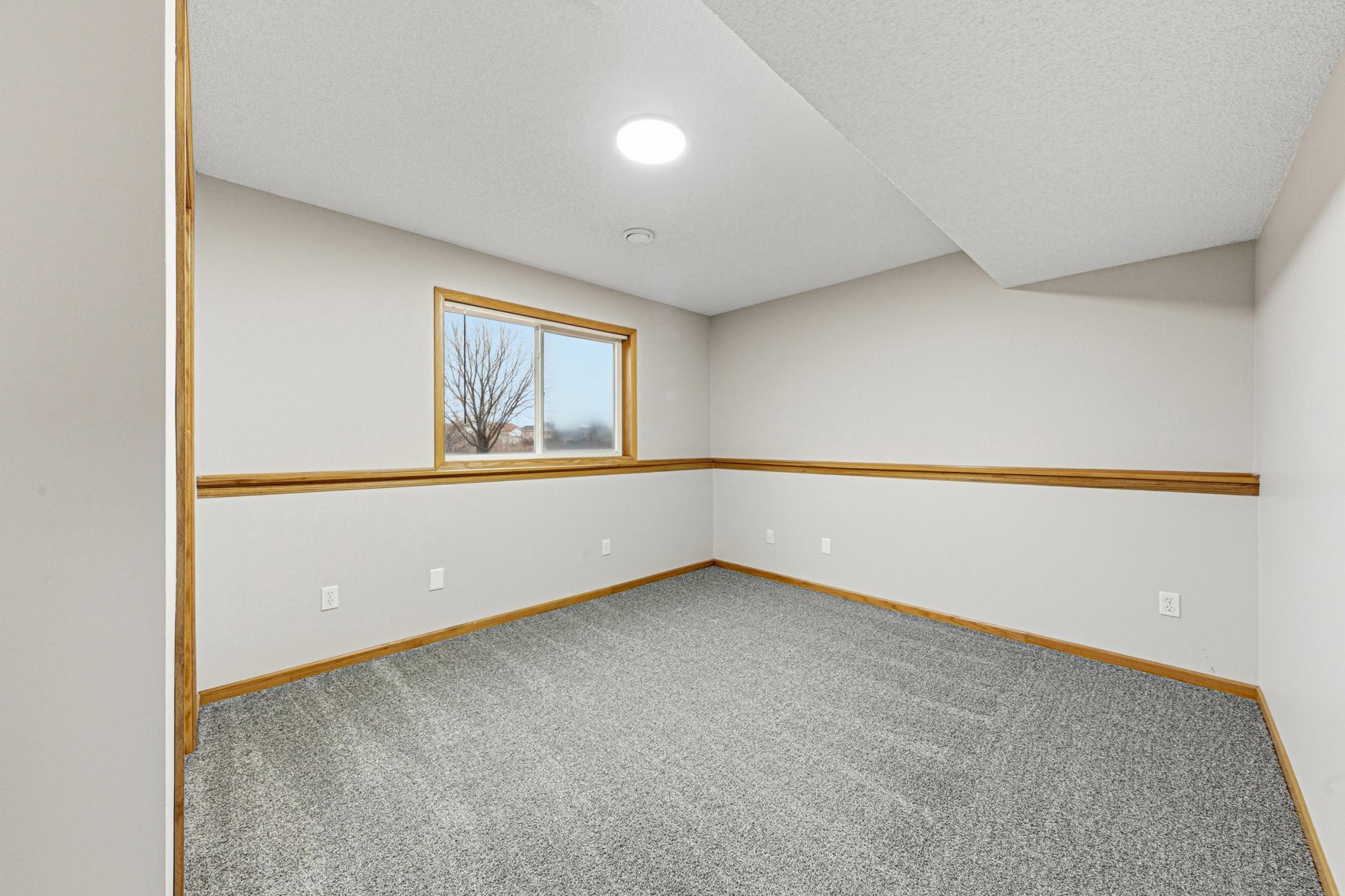 43 bedroom 5_lower.jpg