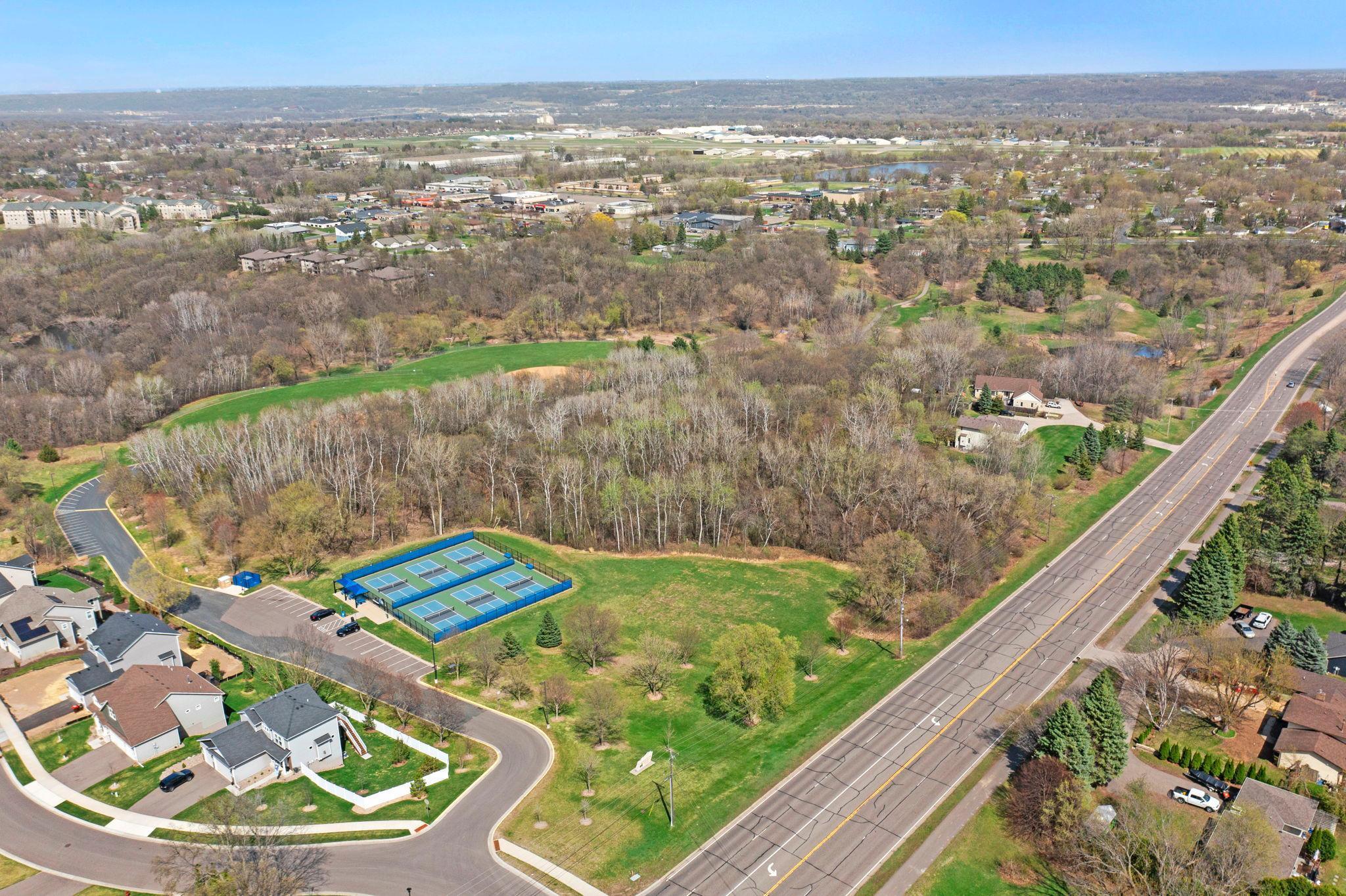 North Valley Park Pickle Ball Courts