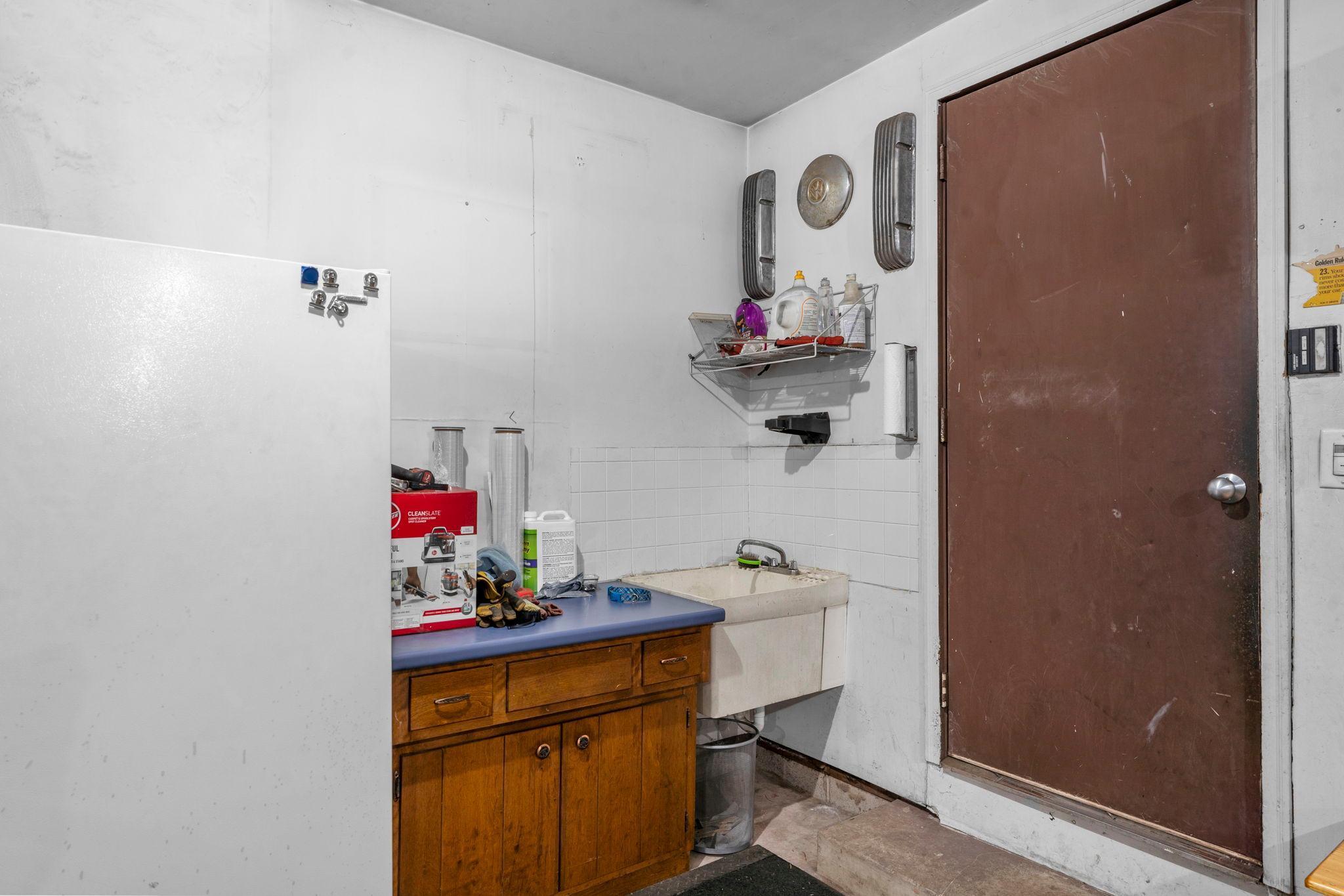 51-web-or-mls-1848 133rd Ln NE-183.jpg