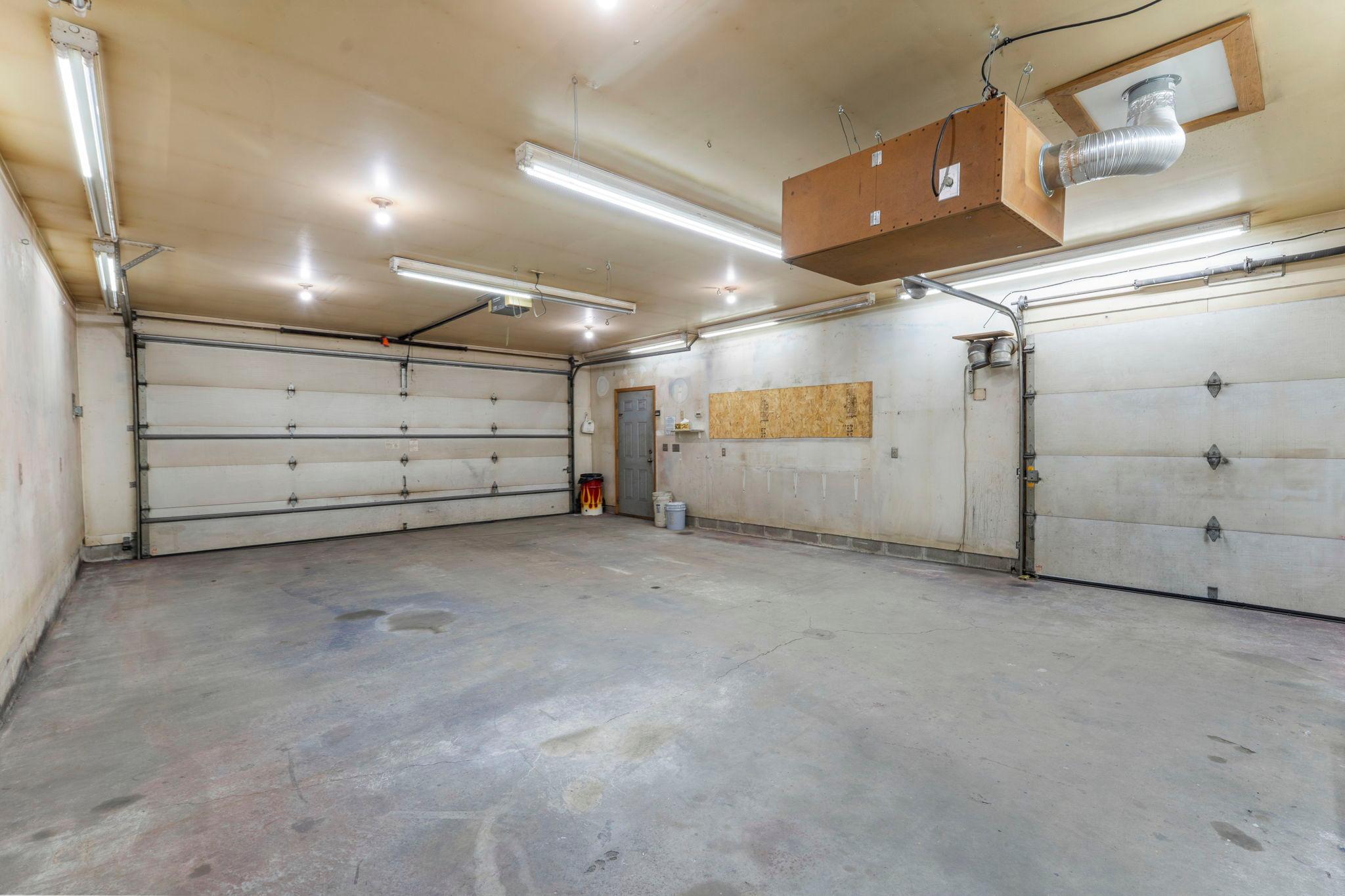 66-web-or-mls-1848 133rd Ln NE-253.jpg