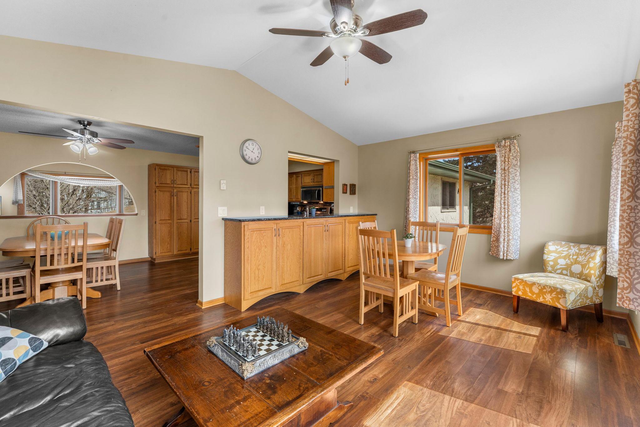 20-web-or-mls-1848 133rd Ln NE-133.jpg