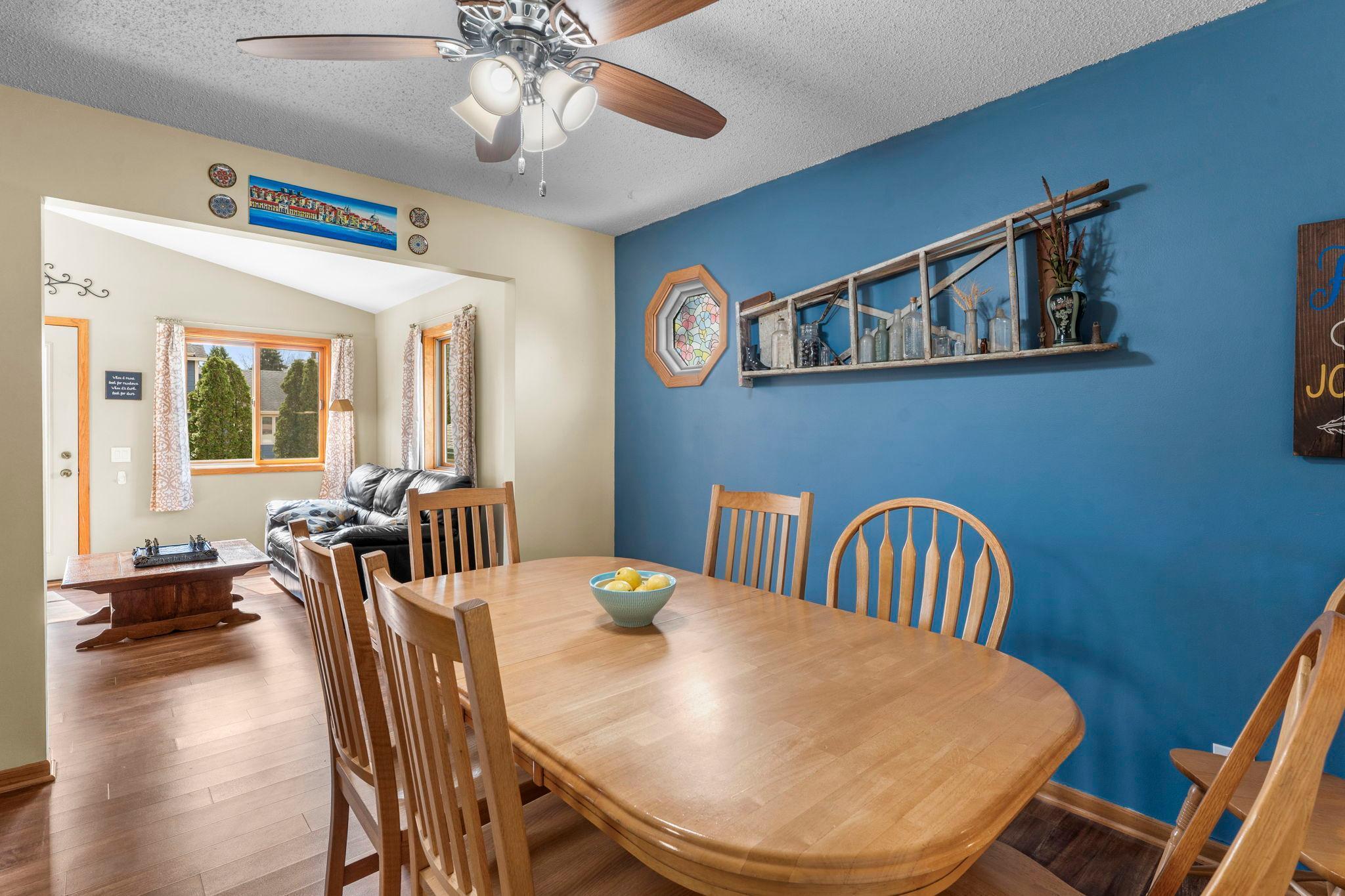 25-web-or-mls-1848 133rd Ln NE-118.jpg