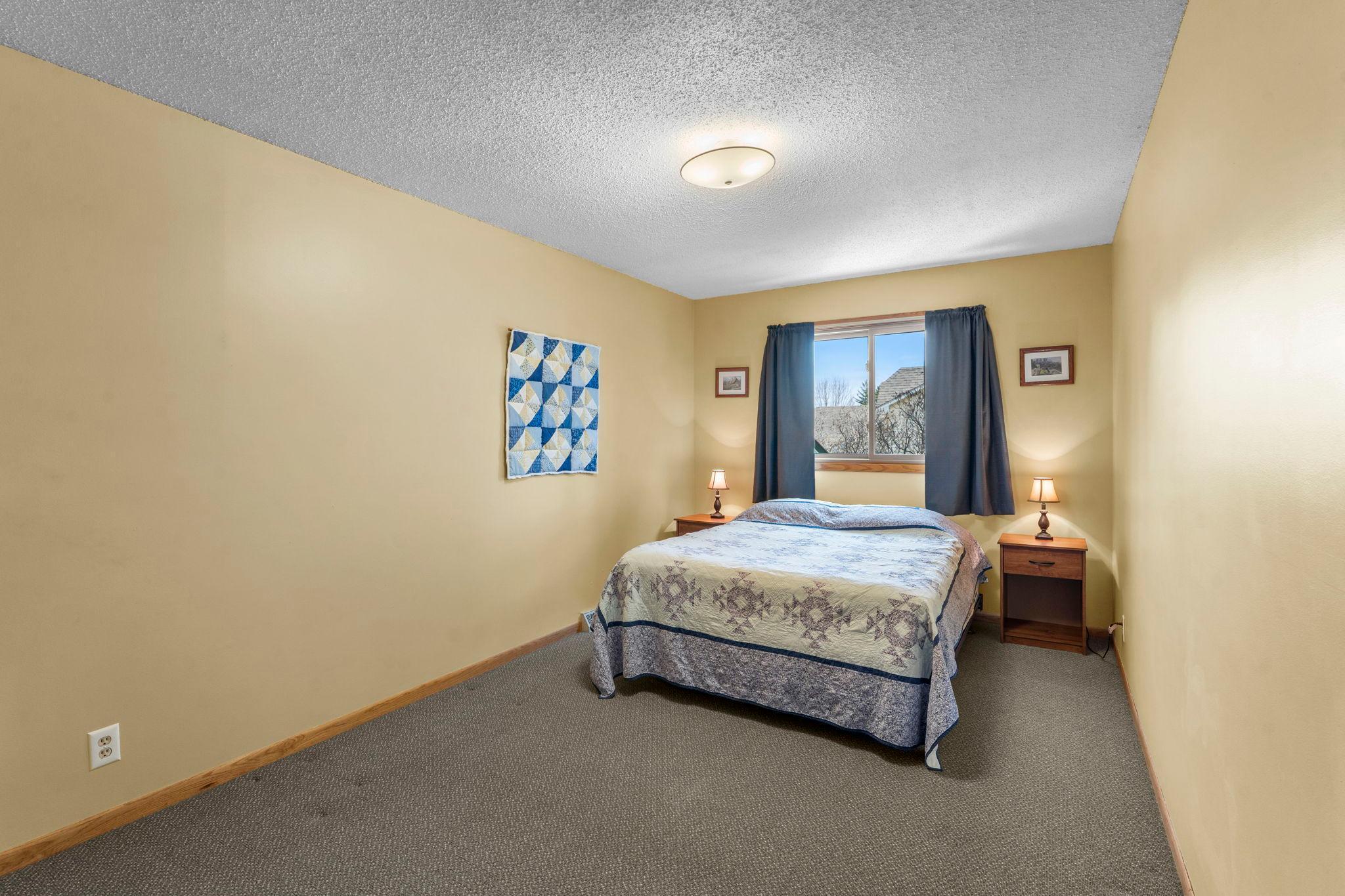 34-web-or-mls-1848 133rd Ln NE-68.jpg