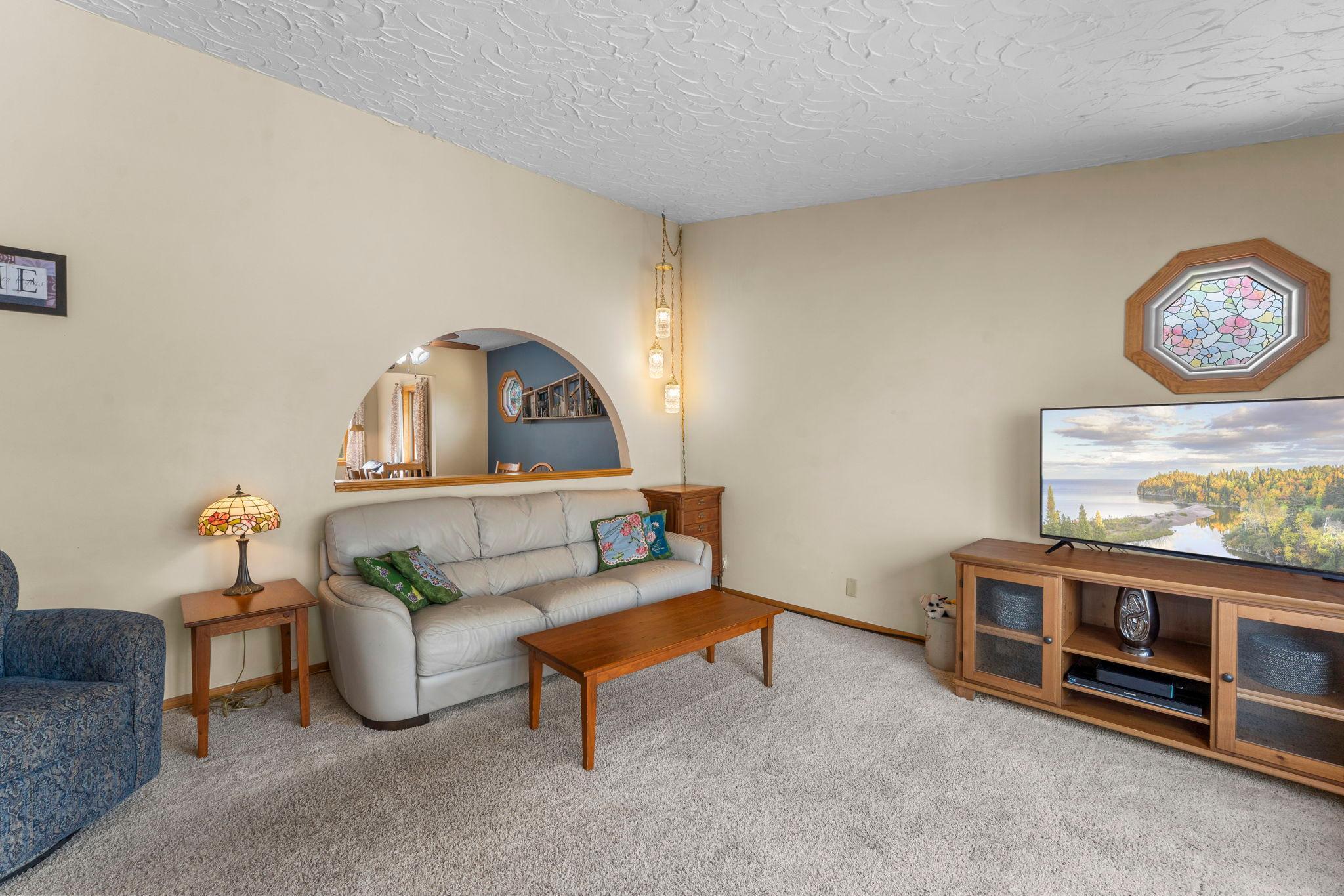 16-web-or-mls-1848 133rd Ln NE-158.jpg