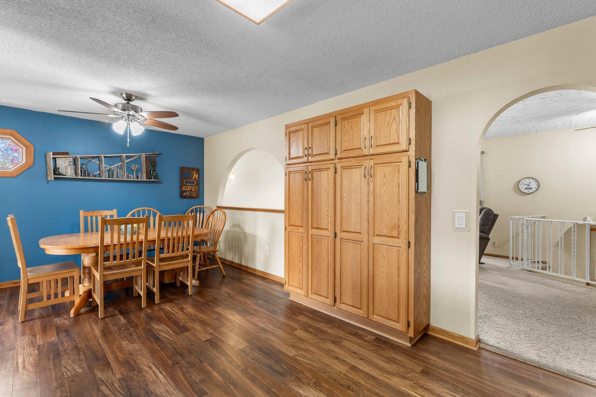 24-web-or-mls-1848 133rd Ln NE-113.jpg