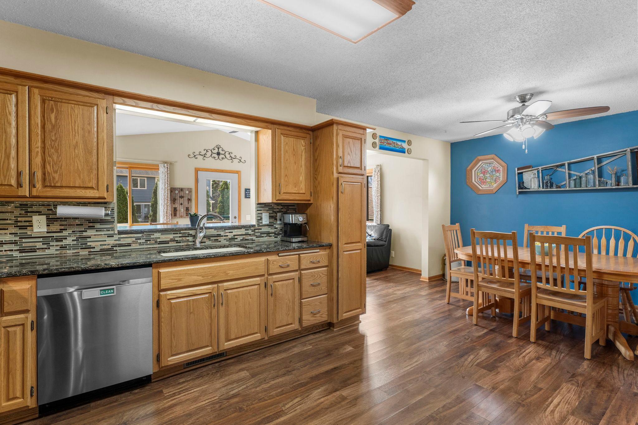 27-web-or-mls-1848 133rd Ln NE-98.jpg