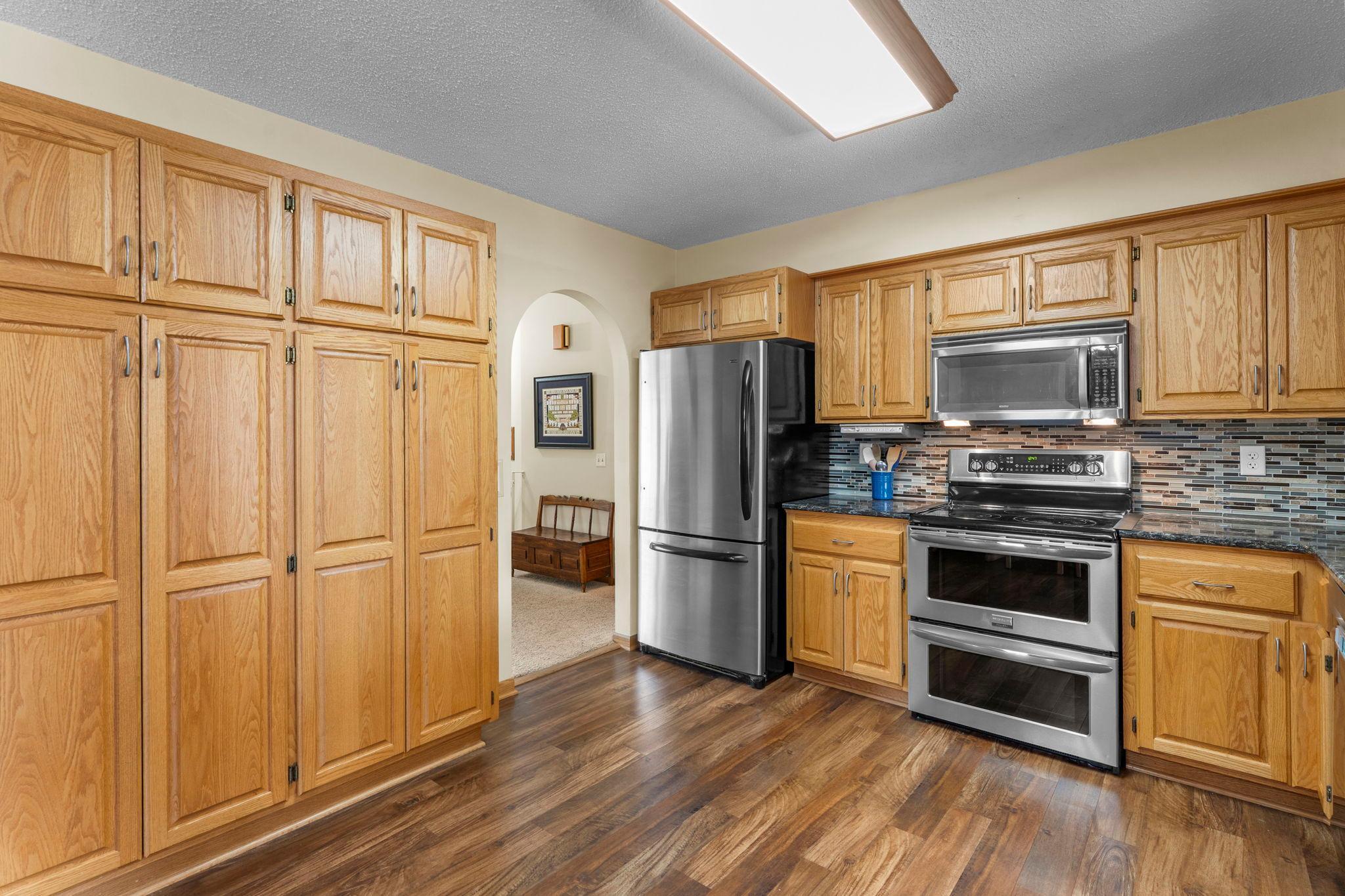 29-web-or-mls-1848 133rd Ln NE-108.jpg