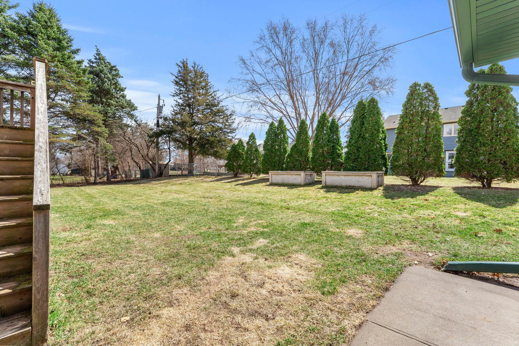 57-web-or-mls-1848 133rd Ln NE-273.jpg