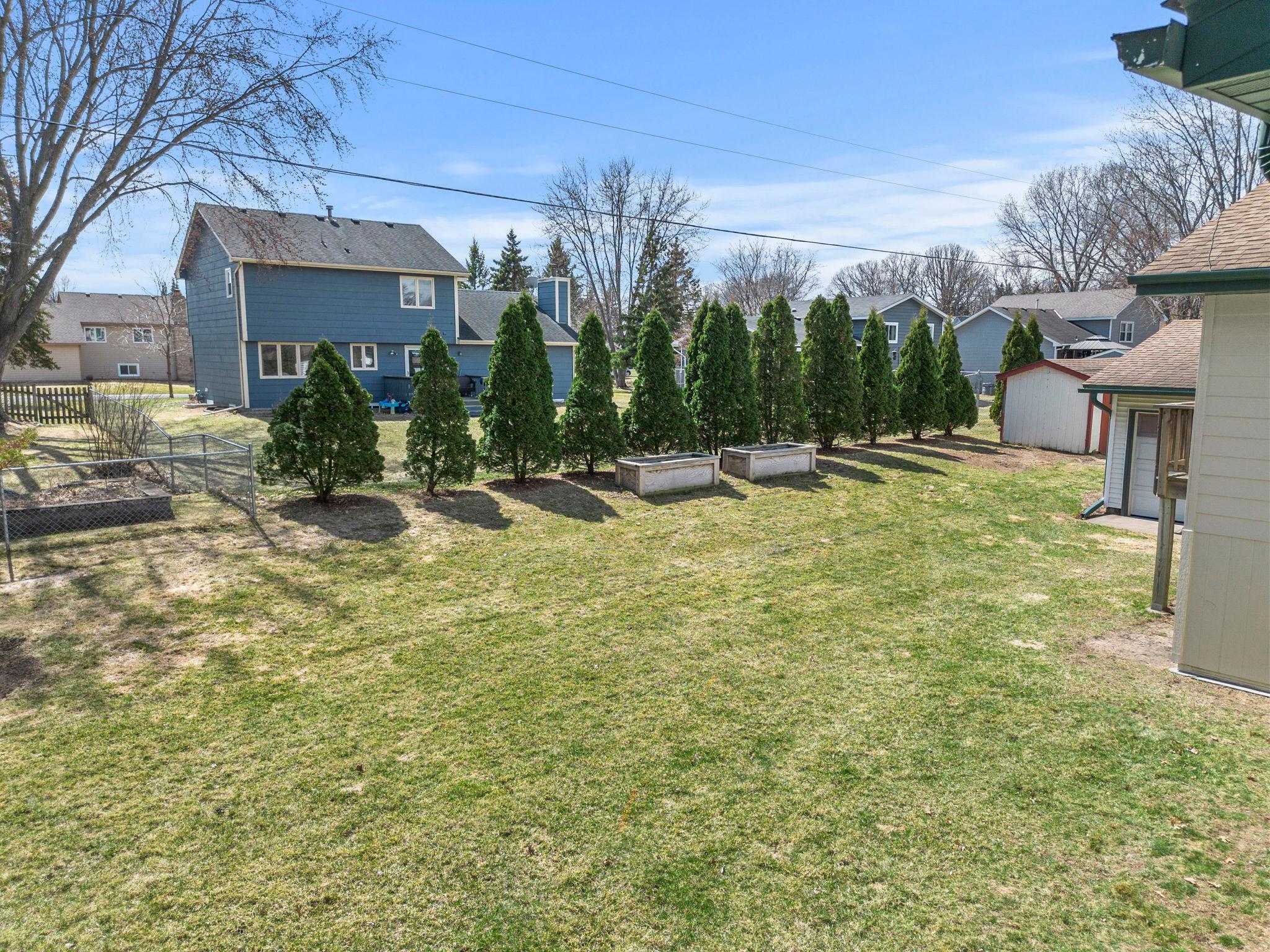 62-web-or-mls-1848 133rd Ln NE-305.jpg