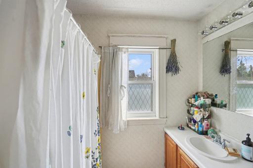 1636-1638 Minnehaha Avenue W, Saint Paul, MN 55104
