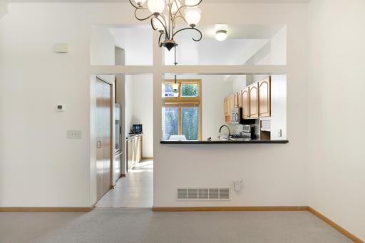 249 6th St NE, Minneapolis, MN 55413-09.jpg