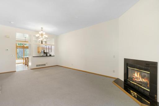 249 6th St NE, Minneapolis, MN 55413-07.jpg