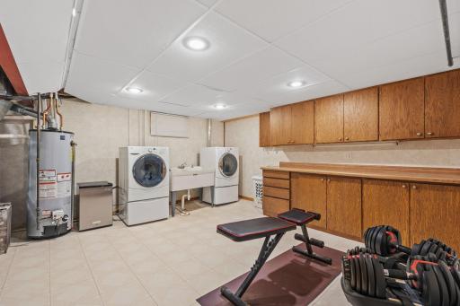 1956 3rd Street E, Saint Paul, MN 55119