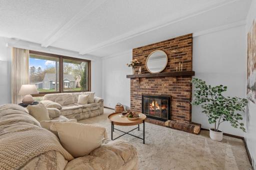 1956 3rd Street E, Saint Paul, MN 55119