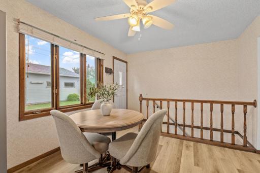 1956 3rd Street E, Saint Paul, MN 55119