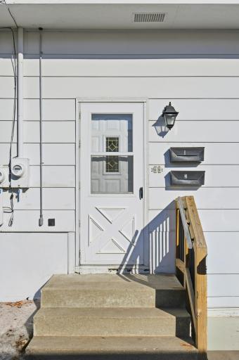 1405 16th Street S, Fargo, ND 58103