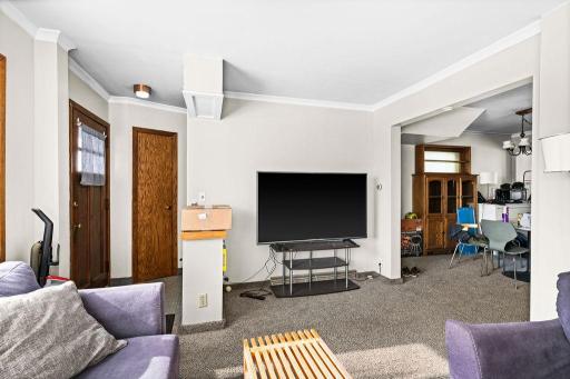 1027 E 9th Street, Duluth, MN 55805