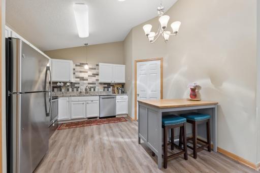 9821 Zinnia Lane N, Maple Grove, MN 55369